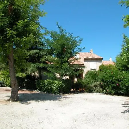 Sleeps 6 * La Madrague