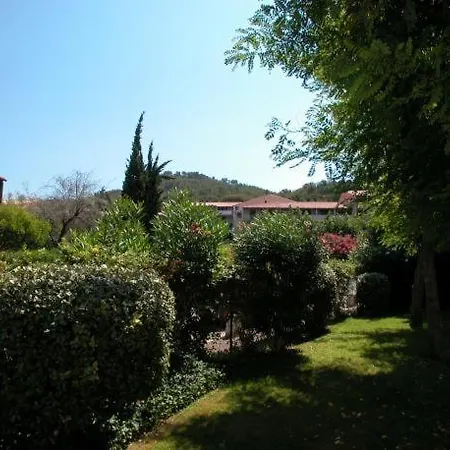 Sleeps 6 * La Madrague